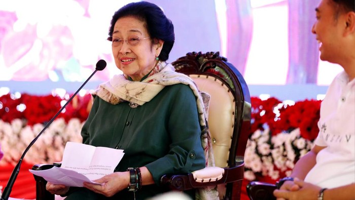 Megawati Soekarnoputri saat meresmikan Kebun Raya Mangrove di Surabaya (dok. PDIP)