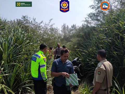 Motor yang ditemukan di kebun pandan wilayah Pantai Congot, Kulon Progo, Selasa (25/7/2023).