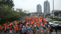 Selain itu dalam aksinya Partai Buruh meminta cabut presidential threshold 20 dan cabut omnibus law UU Cipta Kerja. 