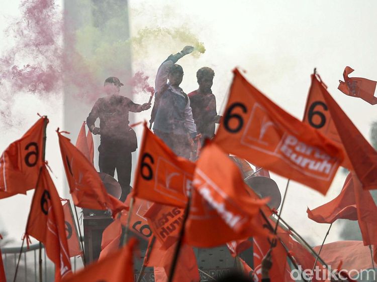 Partai Buruh Gelar Aksi, Minta Kenaikan Upah 15%