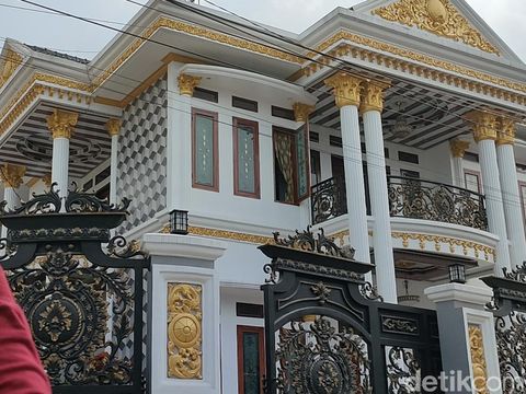 Potret Rumah Sultan di Kampung Pangauban, Garut