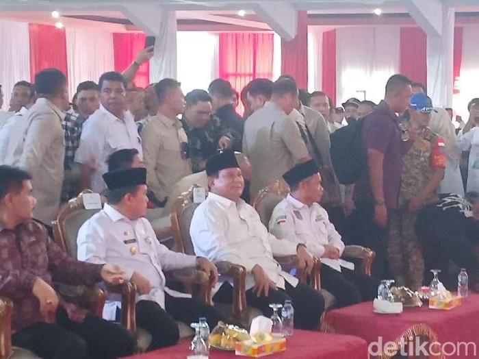 Prabowo Subianto di Rakernas Apdesi 2023 Jambi.