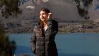 Sarah Keihl mengatakan sempat diremehkan bisa sampai puncak Gunung Rinjani. (Foto: dok Instagram)