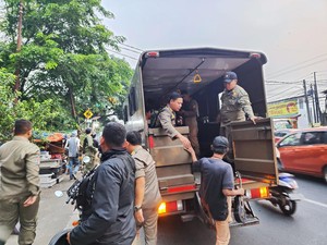 Satpol PP Bogor Amankan 31 Anak Punk-Pengamen: Meresahkan Masyarakat