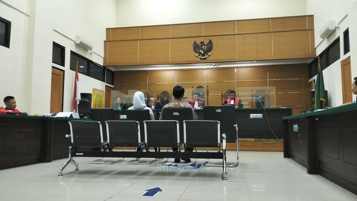 Sidang kasus pembobolan dana nasabah bank (Bahtiar-detikcom)