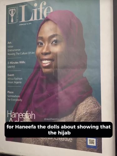 Sosok seniman Nigeria, Haneefah Adam membuat kreasi barbie stylish dalam balutan hijab.