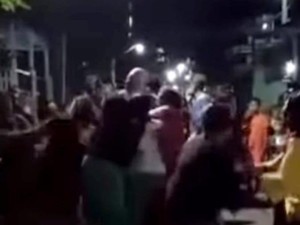 Ini Pemicu 2 Kelompok Emak-emak Baku Hantam di Jalanan Makassar