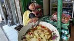 Sederhana! Tantri Syalindri Doyan Makan Tempe Goreng dan Sambal Cobek