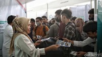 Bagi kalian yang sedang mencari pekerjaan, besok acara ini masih berlangsung.
