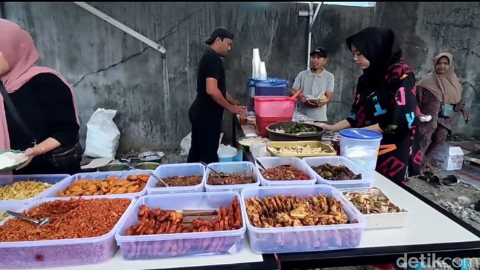 Warung di Lamongan menyediakan sarapan Rp 3 ribu