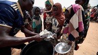 Sekitar 60.000 orang warga Sudan mengungsi ke Chad.  