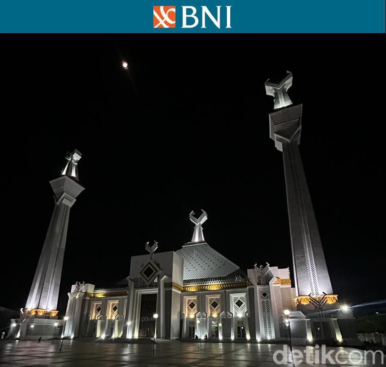 Masjid Agung Syekh Yusuf, tempat wisata religi di kawasan Discovery Gowa, Kabupaten Gowa, Sulawesi Selatan.