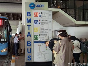 Liburan Murah di Bangkok, Ke Mana-mana Naik Bus Saja
