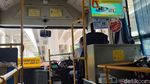 Murahnya Bus Kota Bangkok, Ada Tempat Charger di Dalamnya!