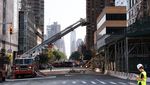 Crane Terbakar dan Ambruk di Jalanan New York, 12 Orang Terluka