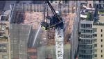 Crane Terbakar dan Ambruk di Jalanan New York, 12 Orang Terluka
