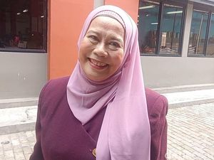 Mata Kanan Dewi Yull Tak Bisa Melihat gegara Ablasi Retina, Kondisi Apa Itu?
