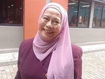 Mata Kanan Dewi Yull Tak Bisa Melihat gegara Ablasi Retina, Kondisi Apa Itu?