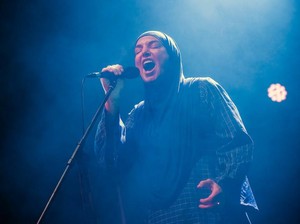Dunia Hari Ini: Selamat Jalan Sinead OConnor, Salah Satu Ikon Musik Terbesar
