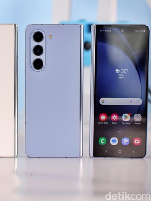 Samsung Galaxy Z Fold 5