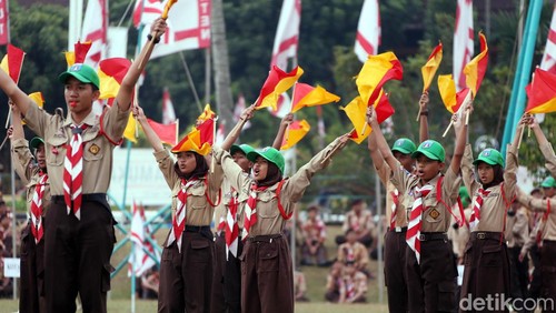 Hari Ikrar Gerakan Pramuka diperingati setiap 30 Juli, tepatnya dua minggu sebelum Hari Pramuka tanggal 14 Agustus. Simak sejarah Hari Ikrar Gerakan Pramuka!