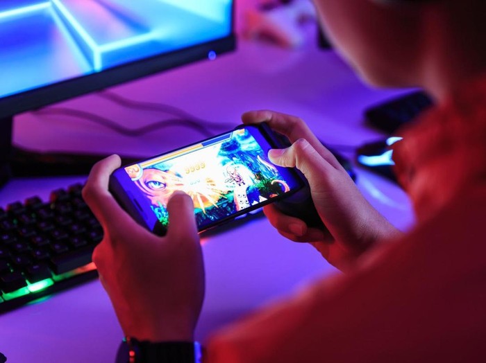Ilustrasi bermain game online