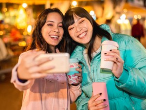50 Contoh Short Message untuk Teman dalam Bahasa Inggris yang Menyentuh