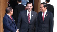 Luhut Dapat Bintang Republik Indonesia Utama dari Jokowi, Kenang Tugas Masa COVID
