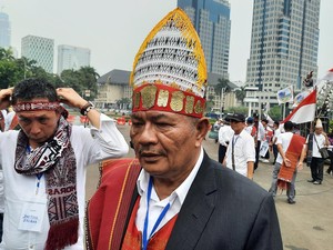Massa Habornas Toba Ancam Tak Ikut Pemilu Jika Jalan Tak Kunjung Diperbaiki
