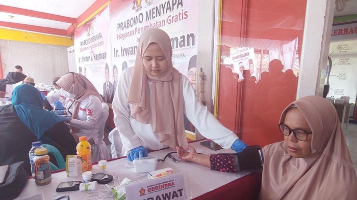 Layanan kesehatan masyarakat.