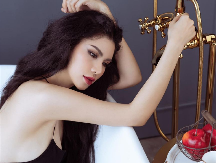 Loan Vuong, Pramugari Tercantik