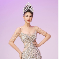 Selain sebagai pramugari, Loan Vuong juga populer di dunia kontes kecantikan Vietnam. Dia merupakan pemenang Mrs International Vietnam 2018, Mrs World Noble Charity Queen 2017, Top 5 Miss Business 2015 dan Top 5 Miss Tourism 2008. Foto: Instagram Loan Vuong