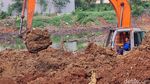 Melihat Pembangunan Waduk Karang Kitri di Bekasi