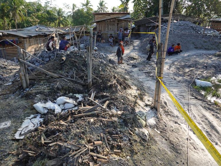 Tak Berizin, Tambang Emas Tradisional di Banyumas Digaris Polisi