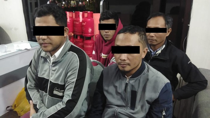 Para pelaku pemalsuan dokumen SKCK untuk kerja di luar negeri