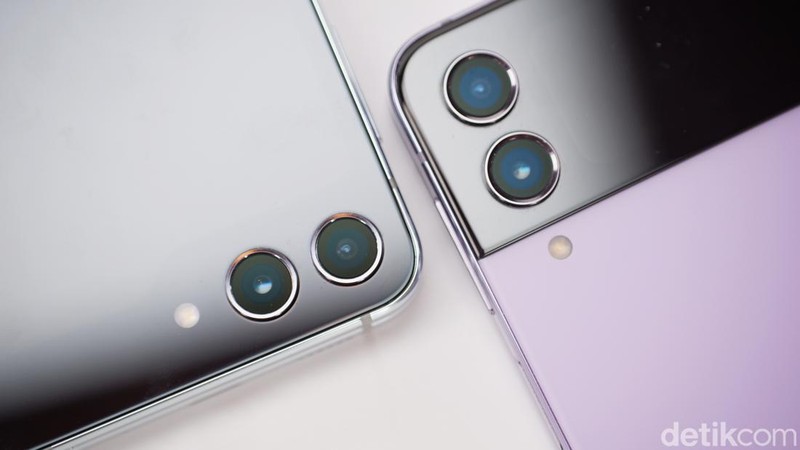 Perbandingan Galaxy Z Flip 5