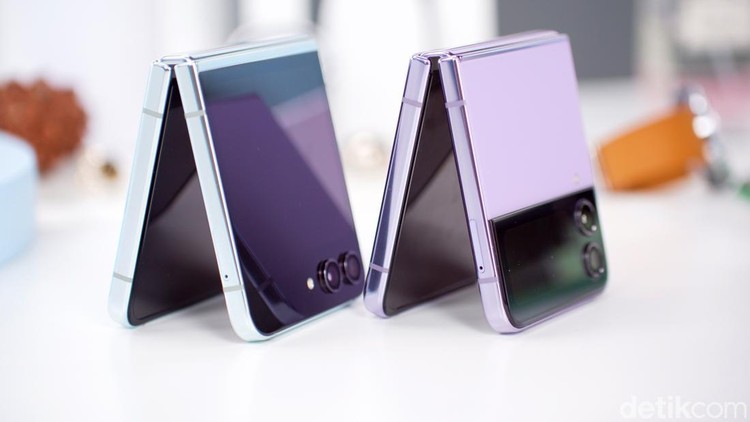 Perbandingan Galaxy Z Flip 5