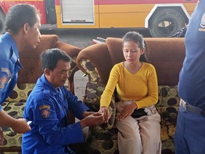 Dilan Panik Cincin Titanium Bikin Jarinya Bengkak