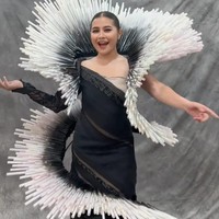 Prilly Latuconsina akan tampil untuk pertamakalinya dalam salah satu karnaval fashion terbesar di Indonesia itu, bekerjasama dengan Generasi Peduli Bumi. Foto: Dok. Instagram/@bubahalfian
