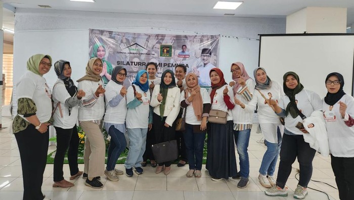 Relawan Sandiaga