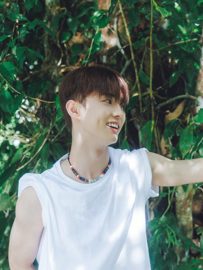 Teaser foto Q untuk comeback THE BOYZ 2ND ALBUM [PHANTASY] Pt.1 Christmas In August.