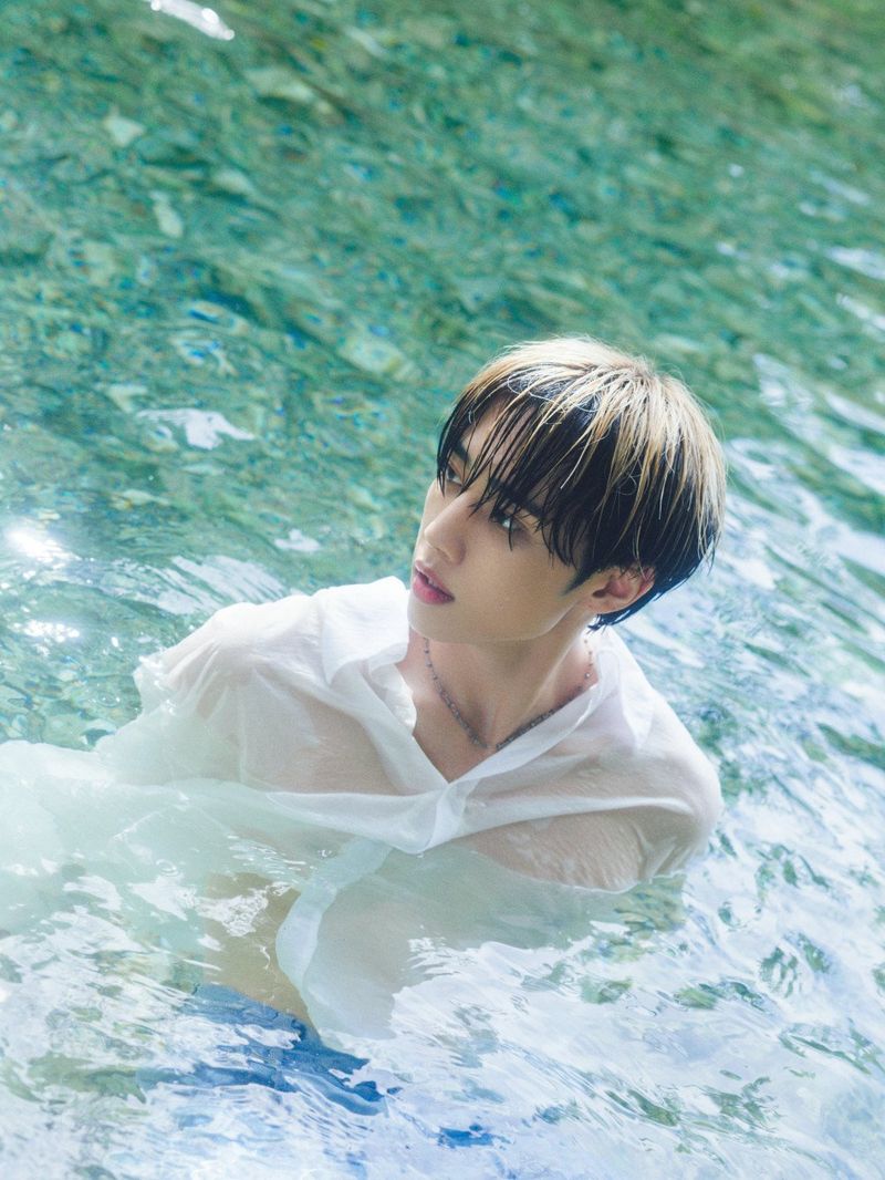 Teaser foto Sunwoo untuk comeback THE BOYZ 2ND ALBUM [PHANTASY] Pt.1 Christmas In August.
