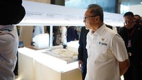Menteri Perdagangan Zulkifli Hasan dalam sambutannya mendorong arsitek Indonesia untuk memanfaatkan peluang dan beberapa perjanjian ASEAN yang membuka akses pasar sektor jasa, termasuk jasa profesional arsitek.
