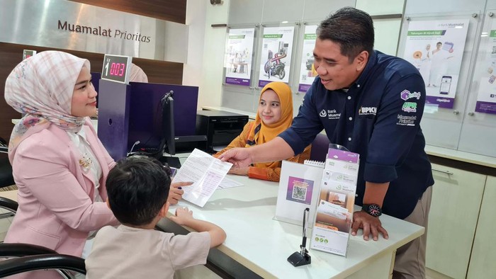Bank Muamalat Indonesia mendorong masyarakat untuk mempersiapkan ibadah haji anak sedini mungkin. Mereka menggalang kampanye #HajiAnakHebat.