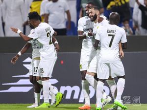 Main Perdana di Al Ittihad, Benzema Langsung Cetak Gol-Assist
