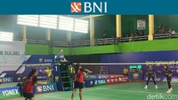 Salah satunya menghadirkan partai semifinal Aurellia Florenza Lumoindong/Azka Ghani Putri Wardhana vs Fakhirah Syakirah Salma/Retna Calya. Foto: Mercy Raya/detikcom  