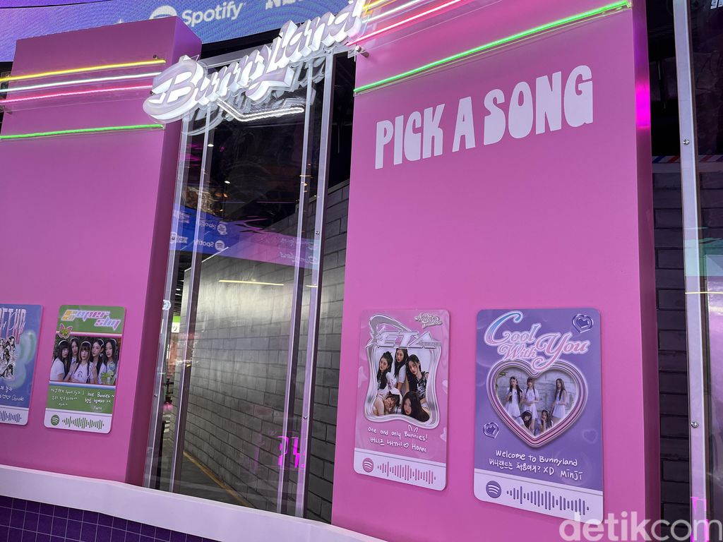 Event BUNNYLAND digelar Spotify bersama NewJeans dalam rangka perilisan album Get Up. Bertempat di Lotte Alley, Lotte Shopping Avenue lantai LG, event ini akan dibuka mulai 26 Juli sampai 6 Agustus 2023. BUNNYLAND dibuka untuk umum dan gratis.
