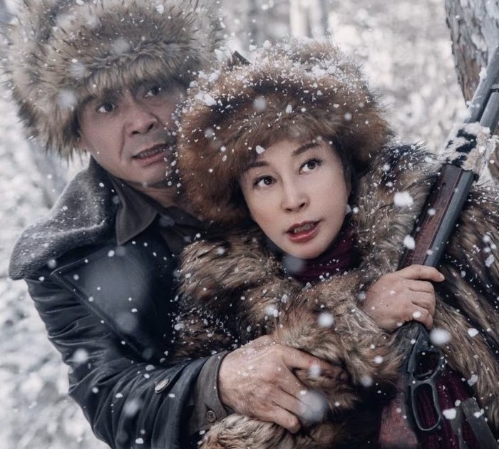 Cuplikan adegan Liu Xiaoqing di dalam film Ice Sniper 2.