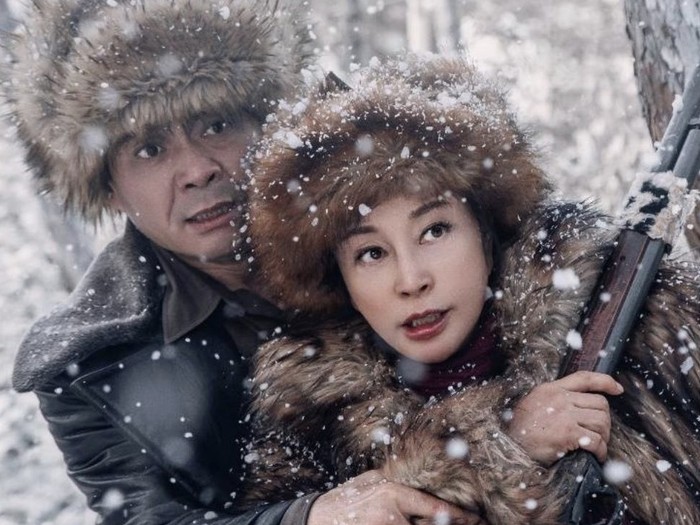 Cuplikan adegan Liu Xiaoqing di dalam film Ice Sniper 2.