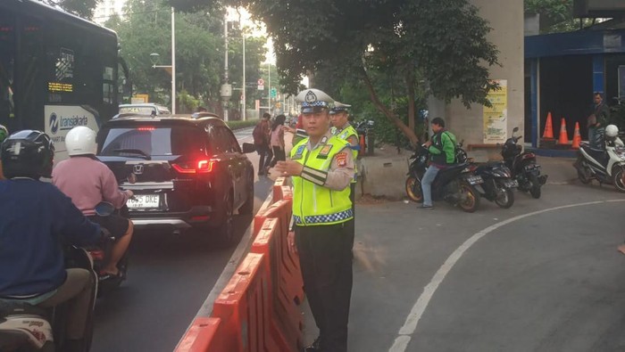 Jam Berangkat Kerja, Lalu Lintas Jakarta Macet di Sejumlah Titik (dok TMC Polda Metro Jaya)